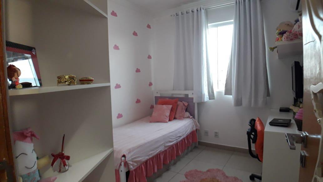 Casa, Europa, 3 Quartos, 4 Vagas, 1 Suíte