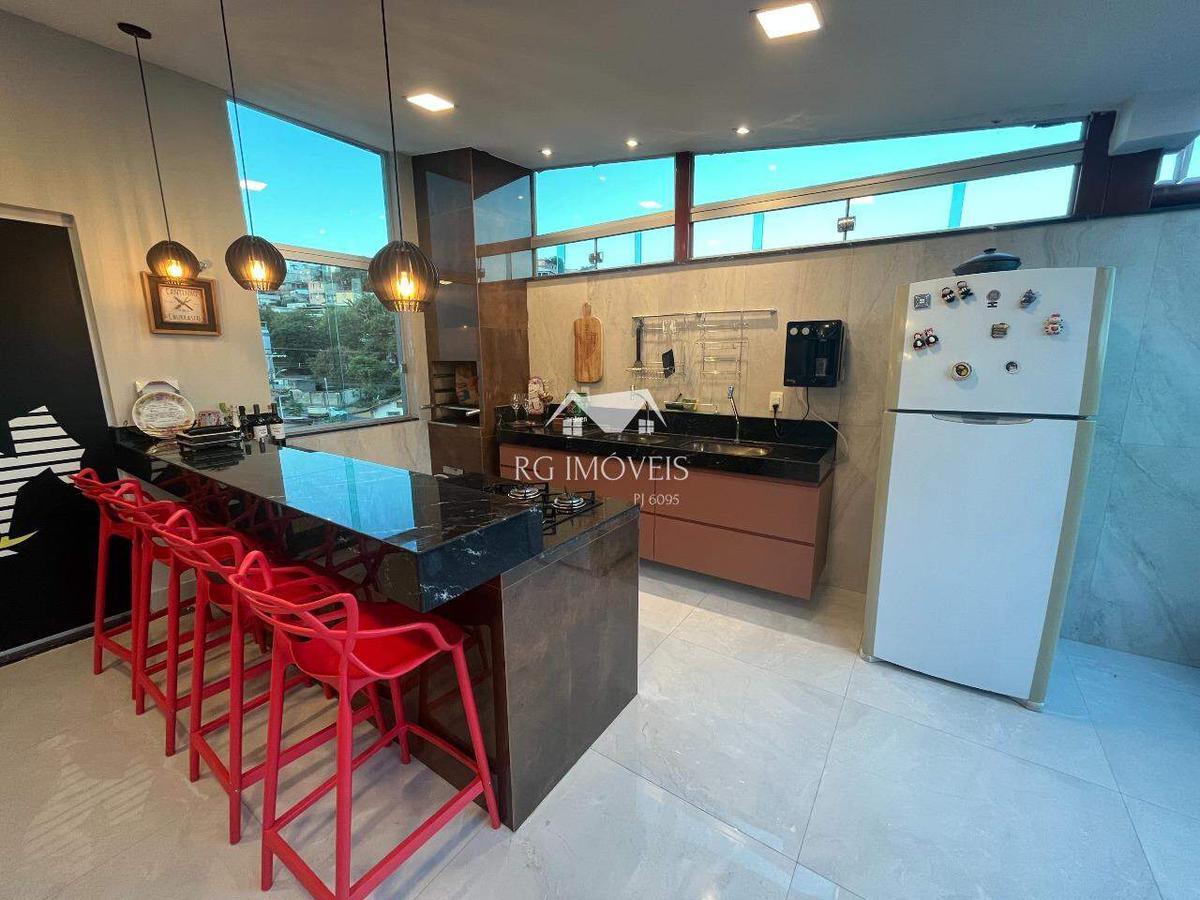 Casa, Teixeira Dias, 3 Quartos, 4 Vagas, 2 Suítes