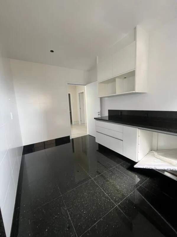 Apartamento, Serra, 4 Quartos, 4 Vagas, 2 Suítes