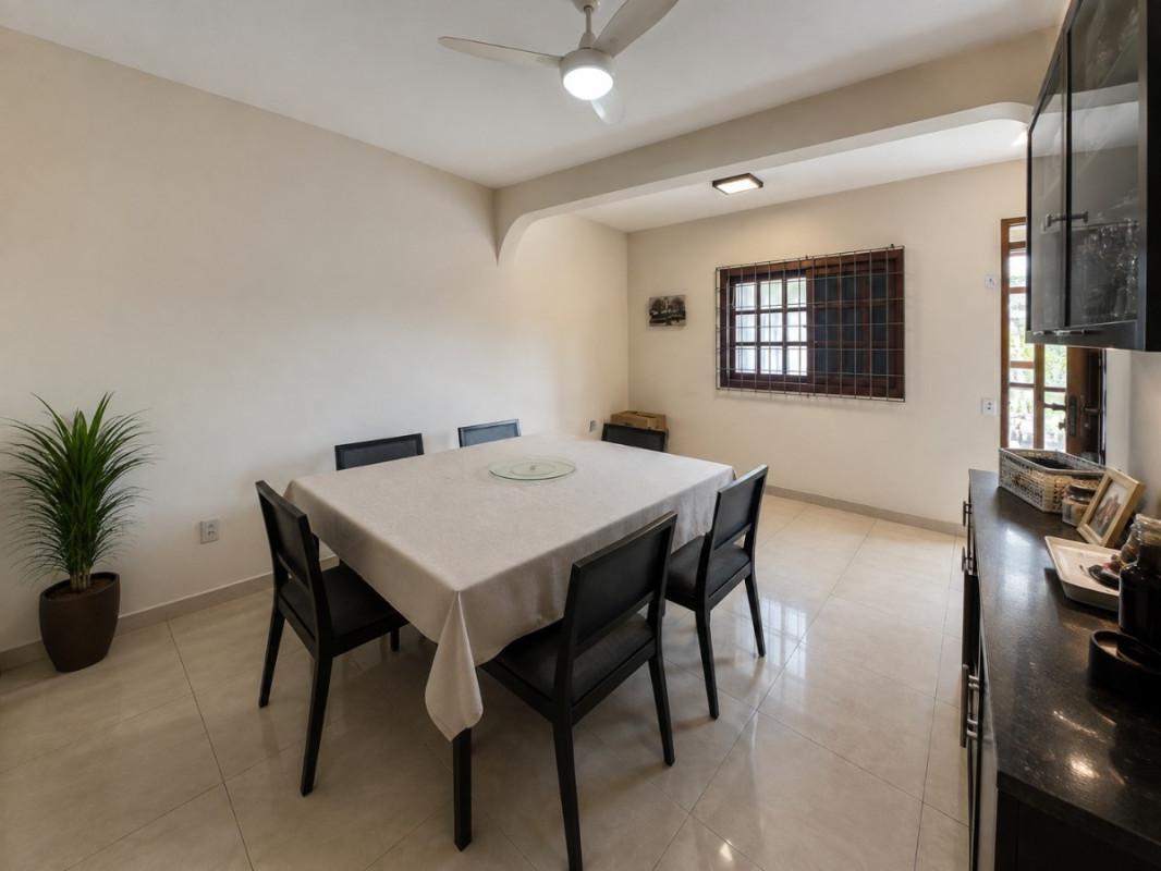 Casa, Alípio de Melo, 3 Quartos, 4 Vagas, 1 Suíte