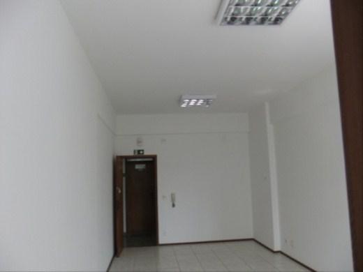 Sala, Lourdes, 1 Vaga