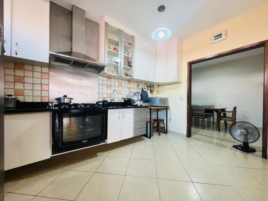Casa, Santa Amélia, 3 Quartos, 2 Vagas, 1 Suíte