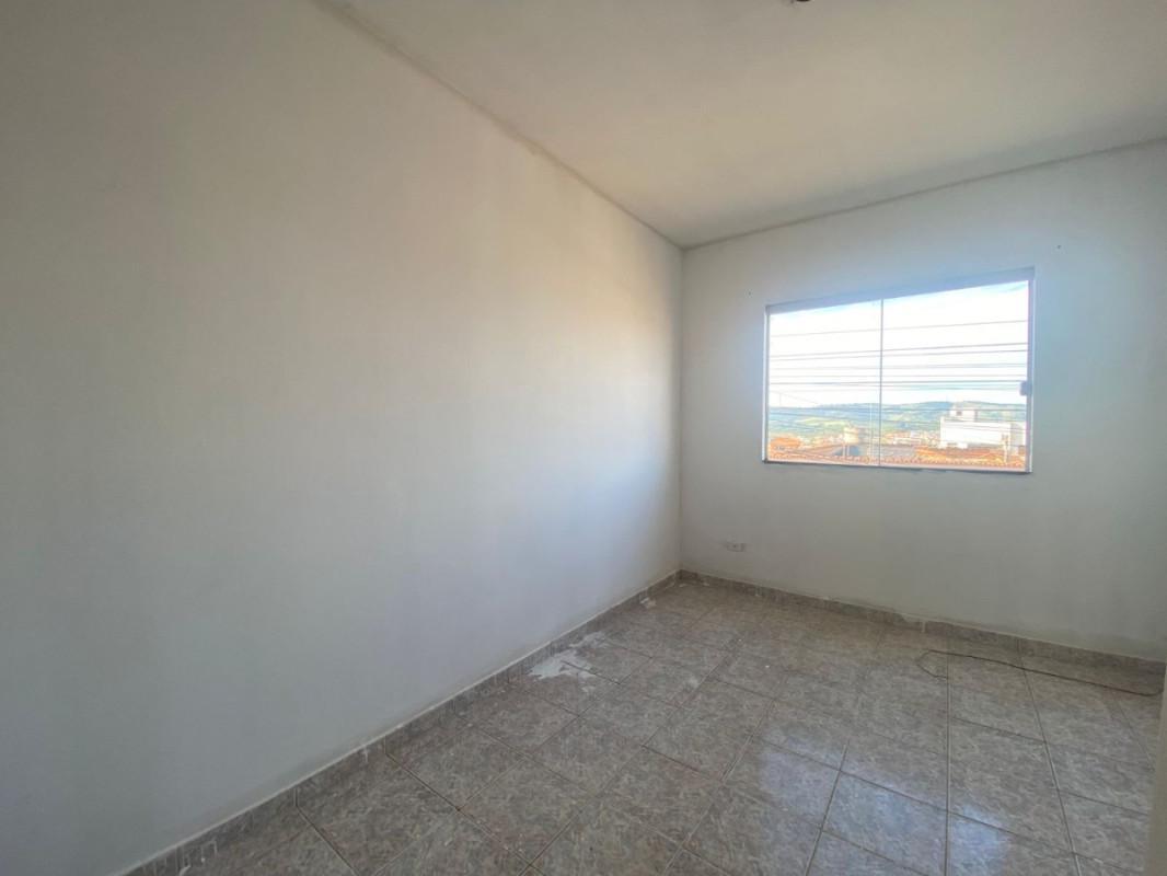 Casa, Centro, 4 Quartos, 2 Vagas