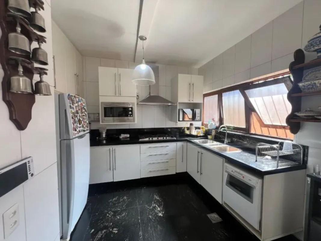 Casa, São Luiz (pampulha), 4 Quartos, 10 Vagas, 2 Suítes