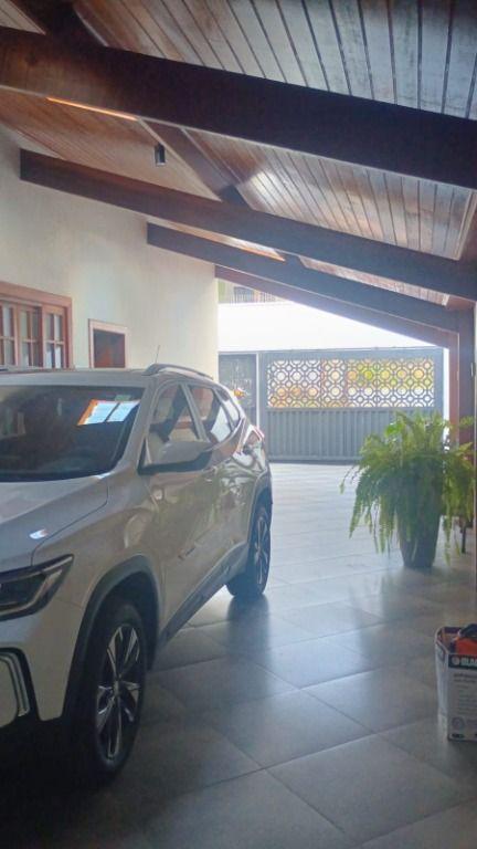 Casa, Vila Santo Antônio de Pádua, 4 Quartos, 5 Vagas, 1 Suíte