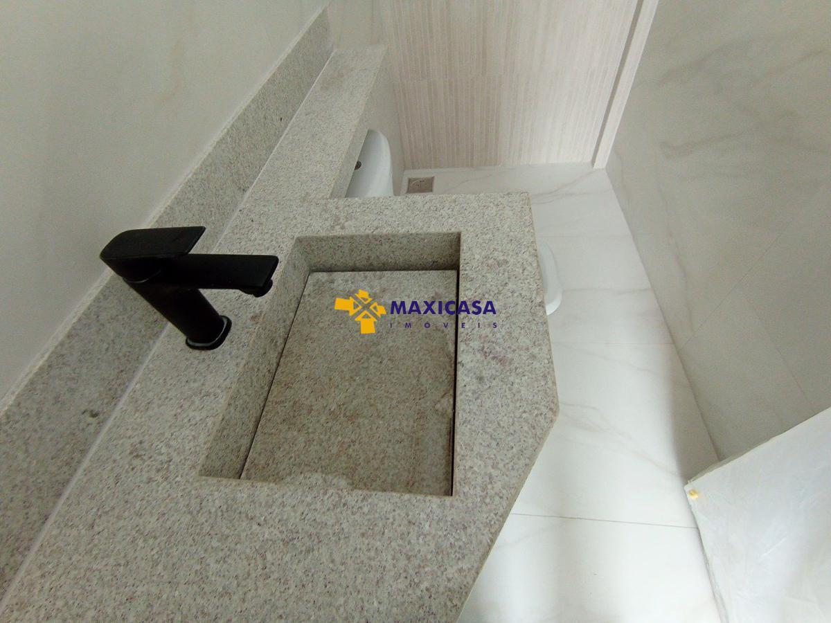 Casa, Planalto, 3 Quartos, 2 Vagas, 1 Suíte