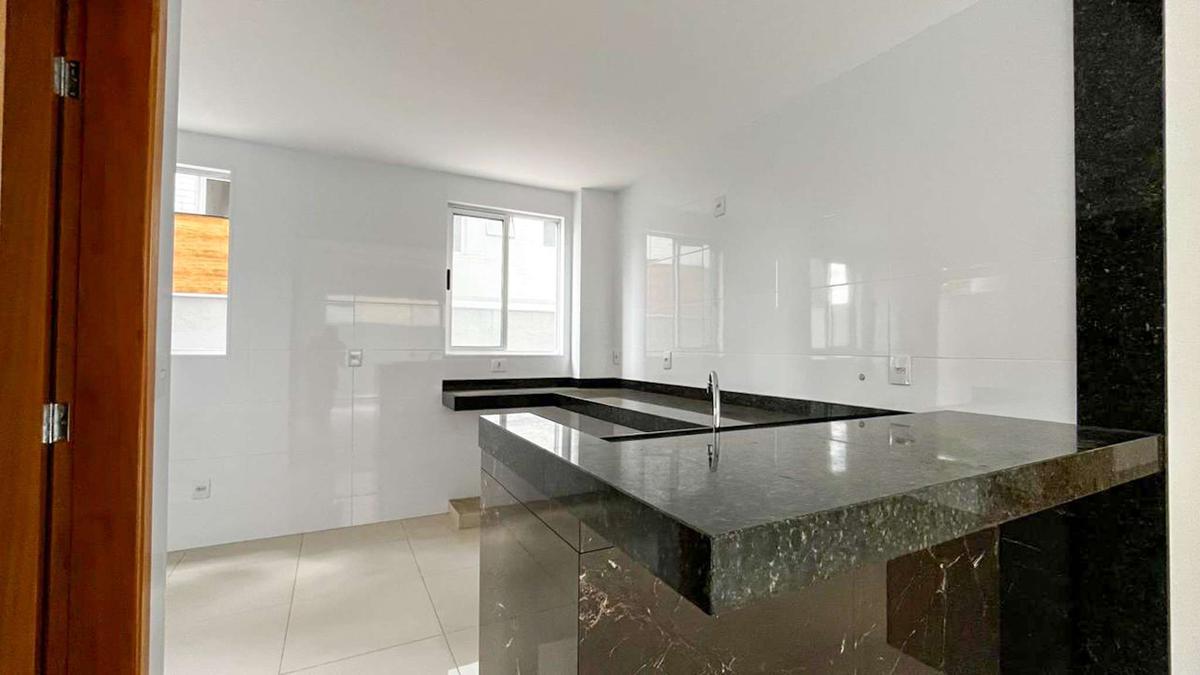 Apartamento, Vila Paris, 2 Quartos, 2 Vagas, 2 Suítes