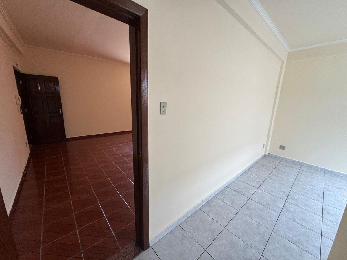 Apartamento, Floresta, 1 Quarto, 0 Vaga