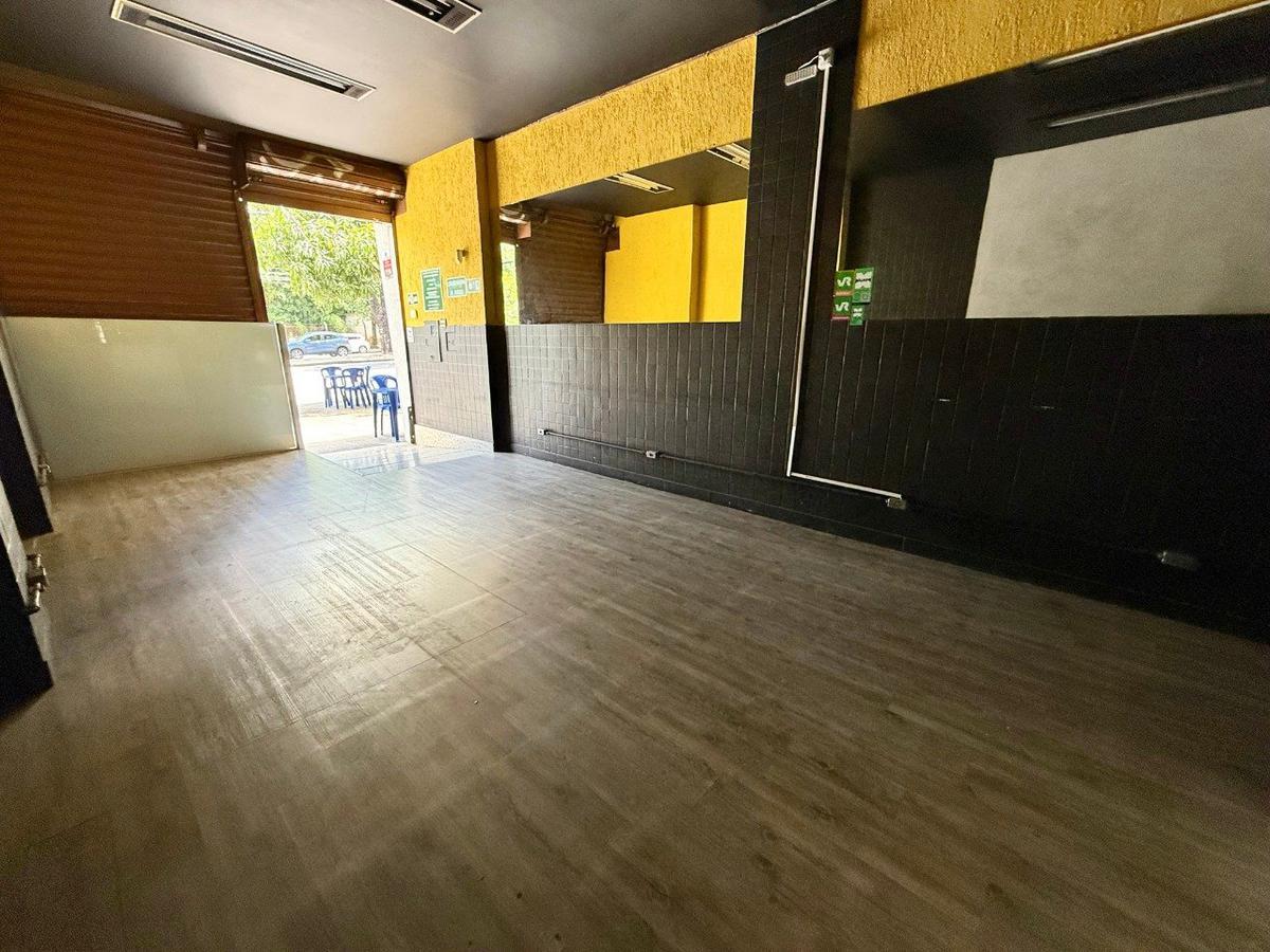 Andar, São José, 0 Quarto, 1 Vaga