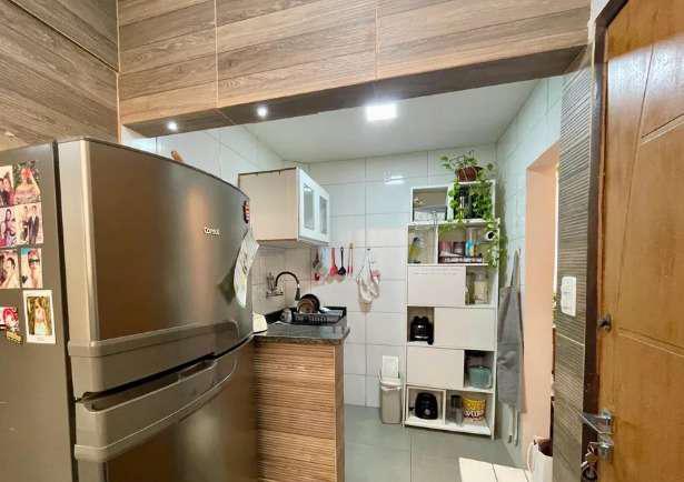 Apartamento, Sagrada Família, 2 Quartos, 1 Vaga, 1 Suíte