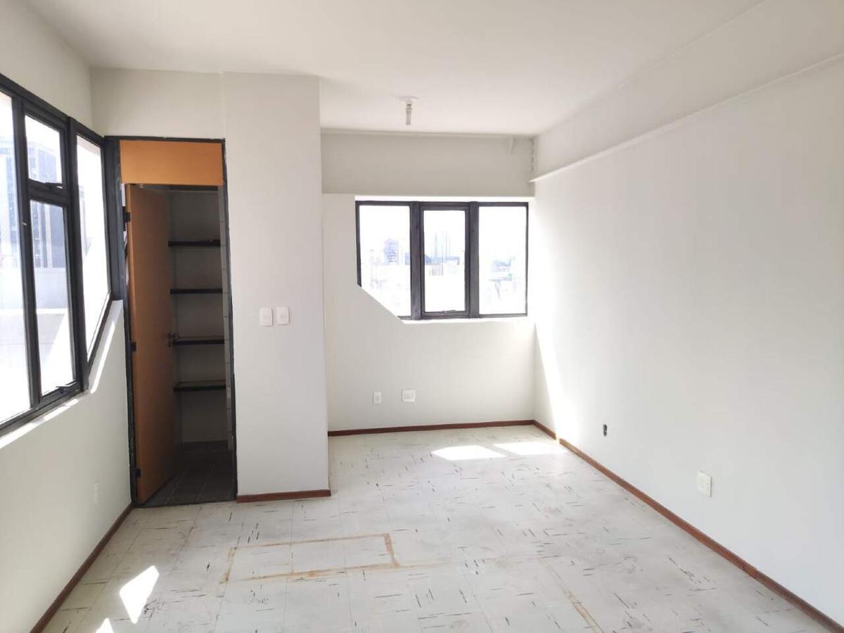 Sala, Santa Efigênia