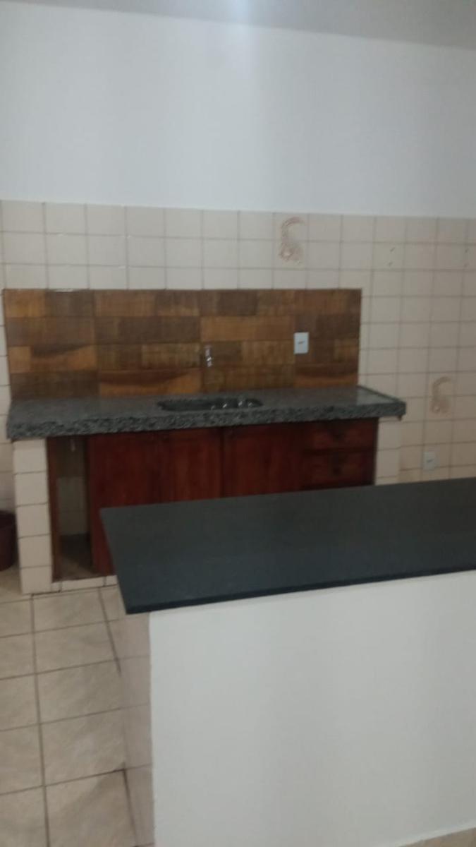 Casa Comercial, Eldorado, 2 Quartos, 0 Vaga