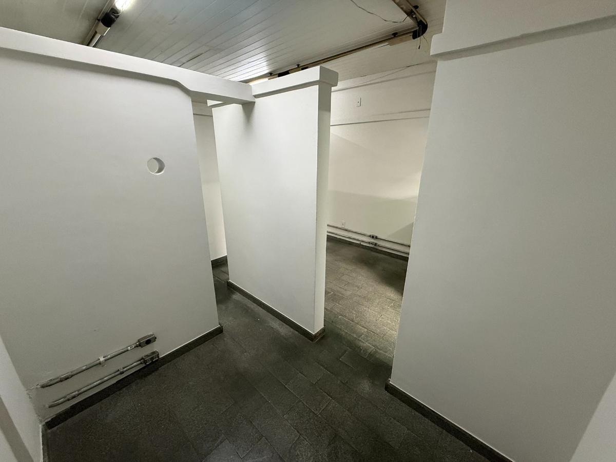 Andar, São José, 0 Quarto, 0 Vaga