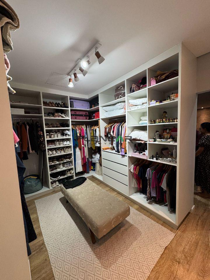 Casa, Centro, 4 Quartos, 4 Vagas, 2 Suítes