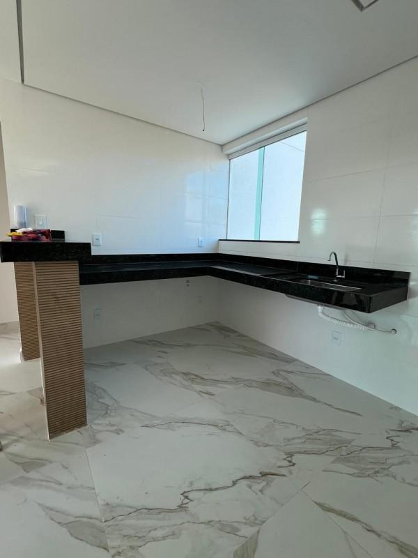 Cobertura, Planalto, 2 Quartos, 2 Vagas, 1 Suíte