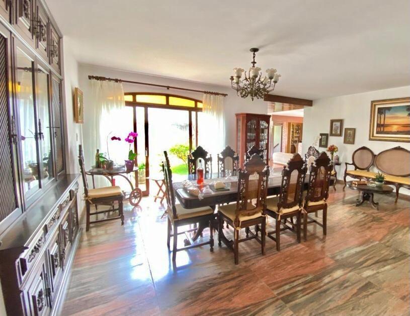 Casa, Mangabeiras, 5 Quartos, 4 Vagas, 2 Suítes