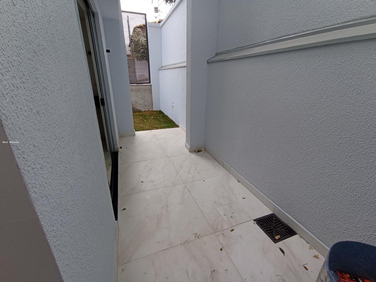 Casa, Planalto, 3 Quartos, 2 Vagas, 1 Suíte