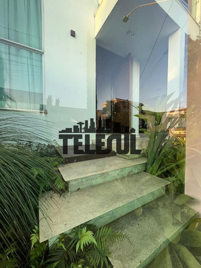 Casa, Campos Elíseos, 3 Quartos, 5 Vagas, 1 Suíte
