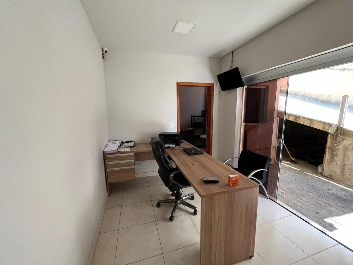 Casa, Estoril, 1 Quarto, 15 Vagas, 1 Suíte