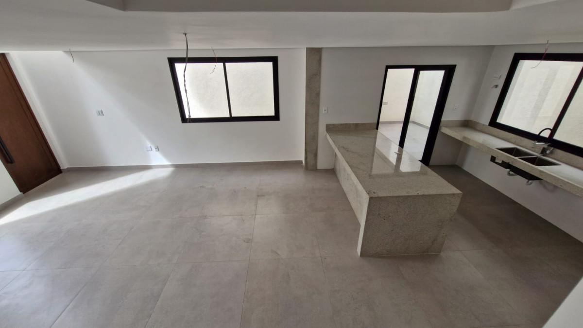Casa, Planalto, 3 Quartos, 2 Vagas, 3 Suítes