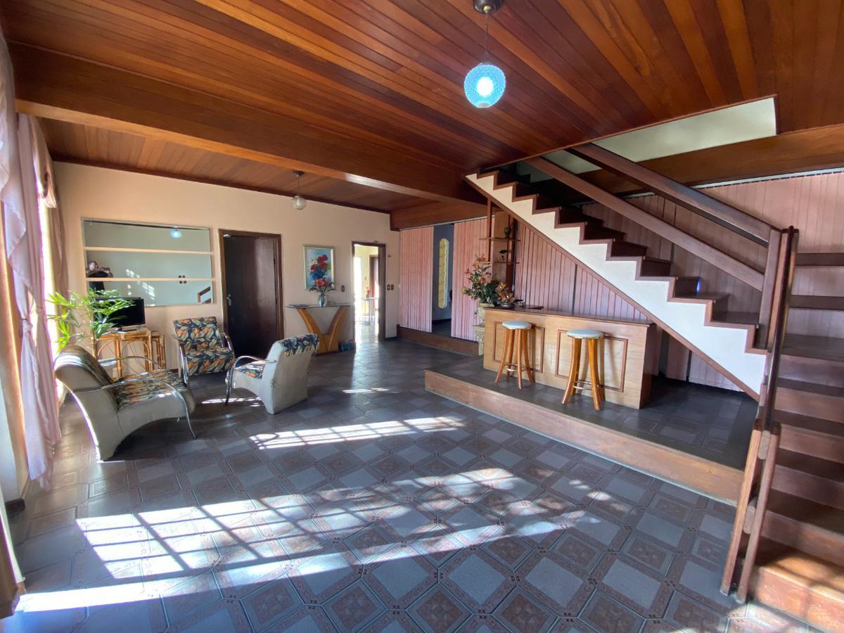 Casa, Vila Pérola, 4 Quartos, 5 Vagas, 1 Suíte