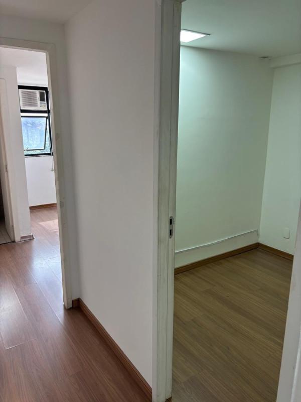Sala, Barro Preto, 0 Quarto, 5 Vagas