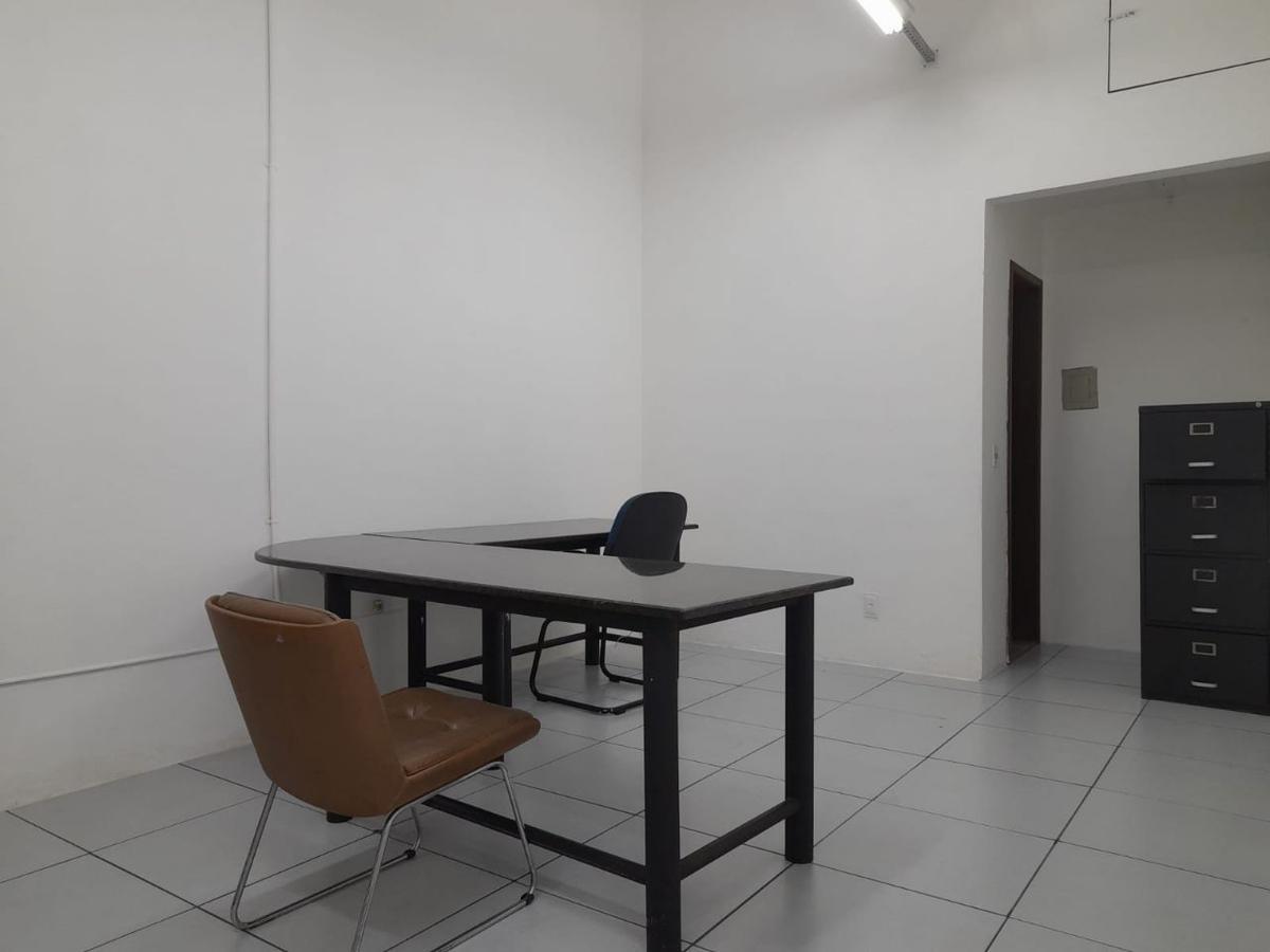 Galpão, Centro, 0 Quarto, 0 Vaga