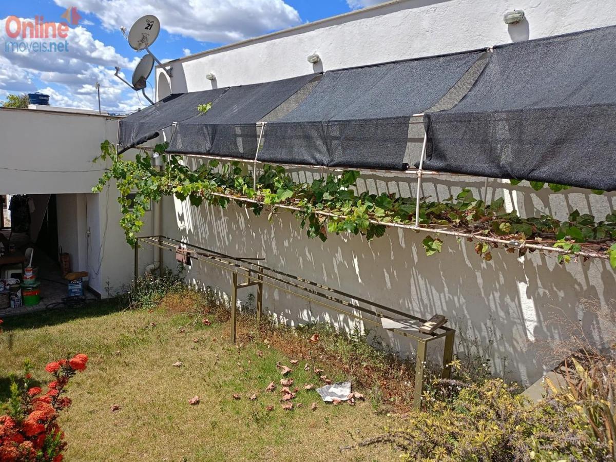 Casa, Dom Pedro I, 1 Quarto, 0 Vaga, 0 Suíte