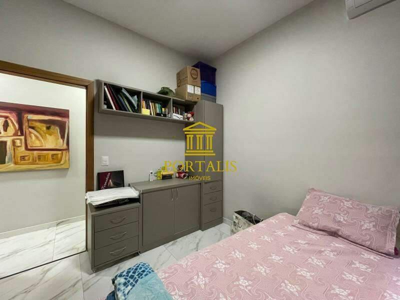 Casa, Santa Efigênia, 3 Quartos, 2 Vagas, 1 Suíte