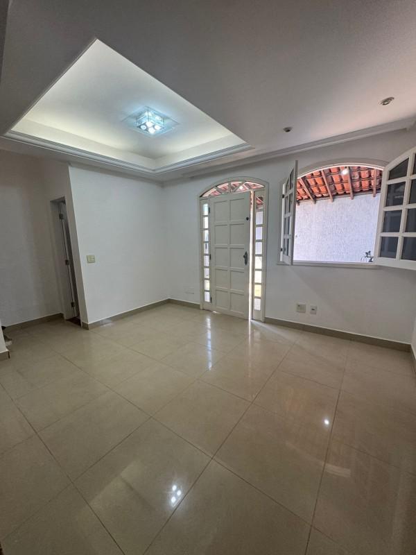 Casa, Castelo, 2 Quartos, 1 Vaga