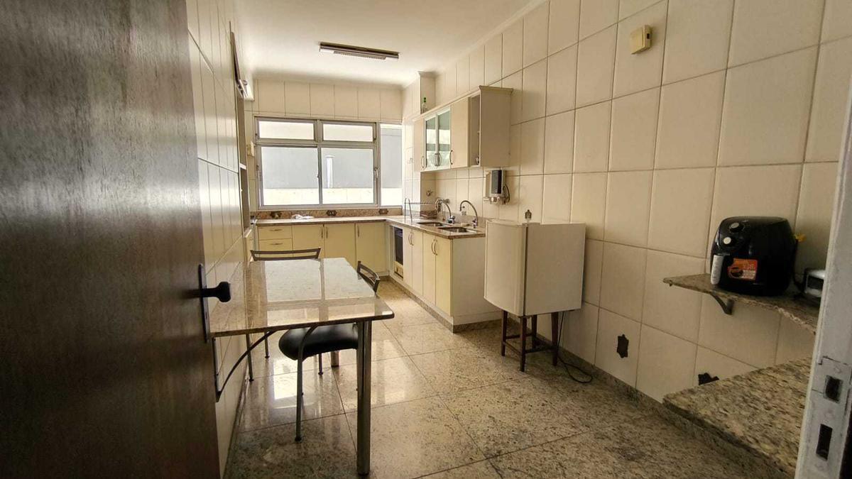 Apartamento, Lourdes, 4 Quartos, 2 Vagas, 1 Suíte