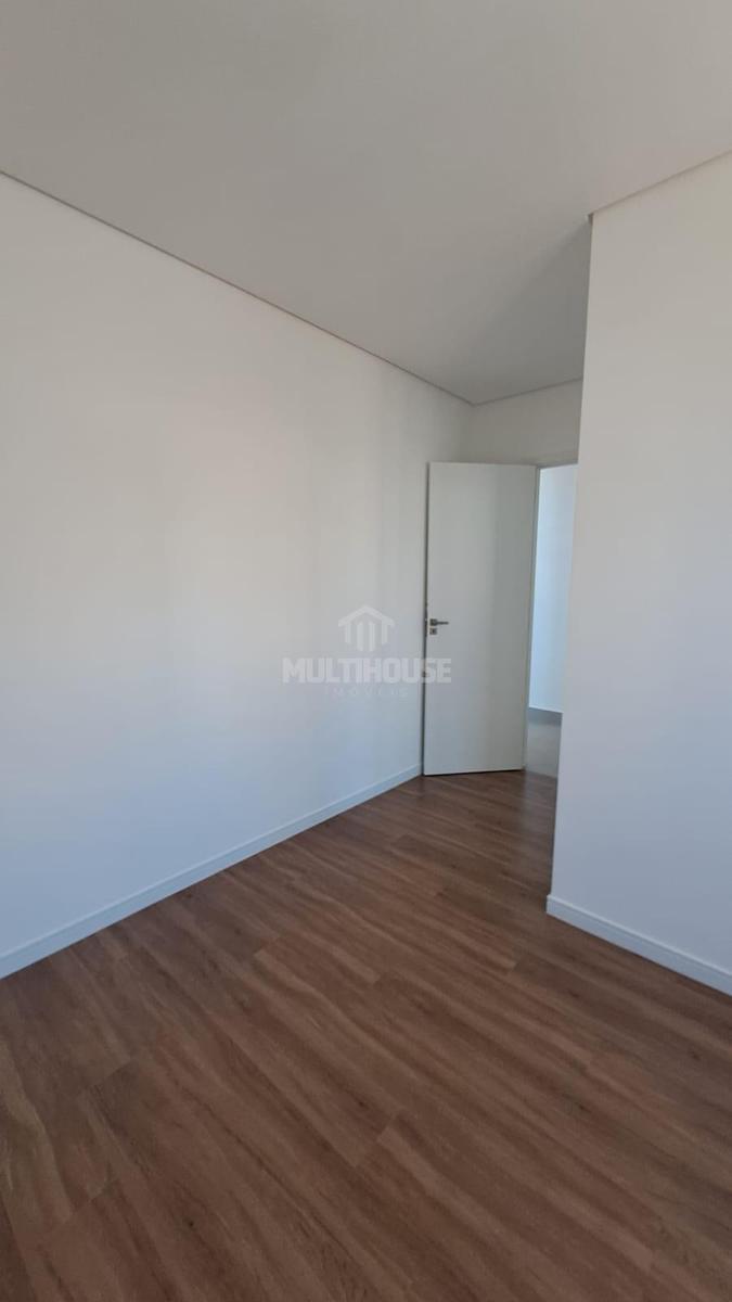 Apartamento, Grajaú, 1 Quarto, 4 Vagas, 1 Suíte