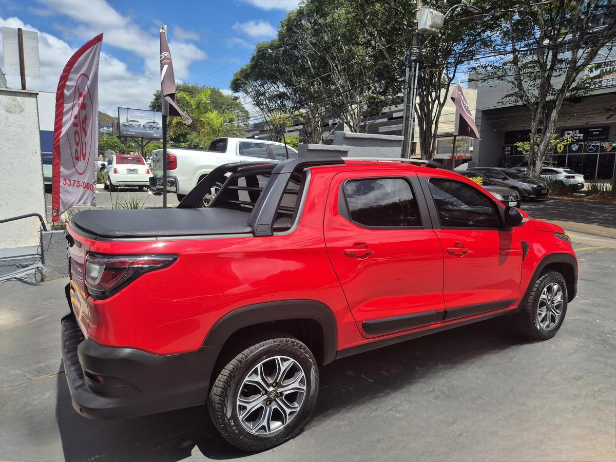 Fiat Strada Volcano 1.3 Flex 8v CD