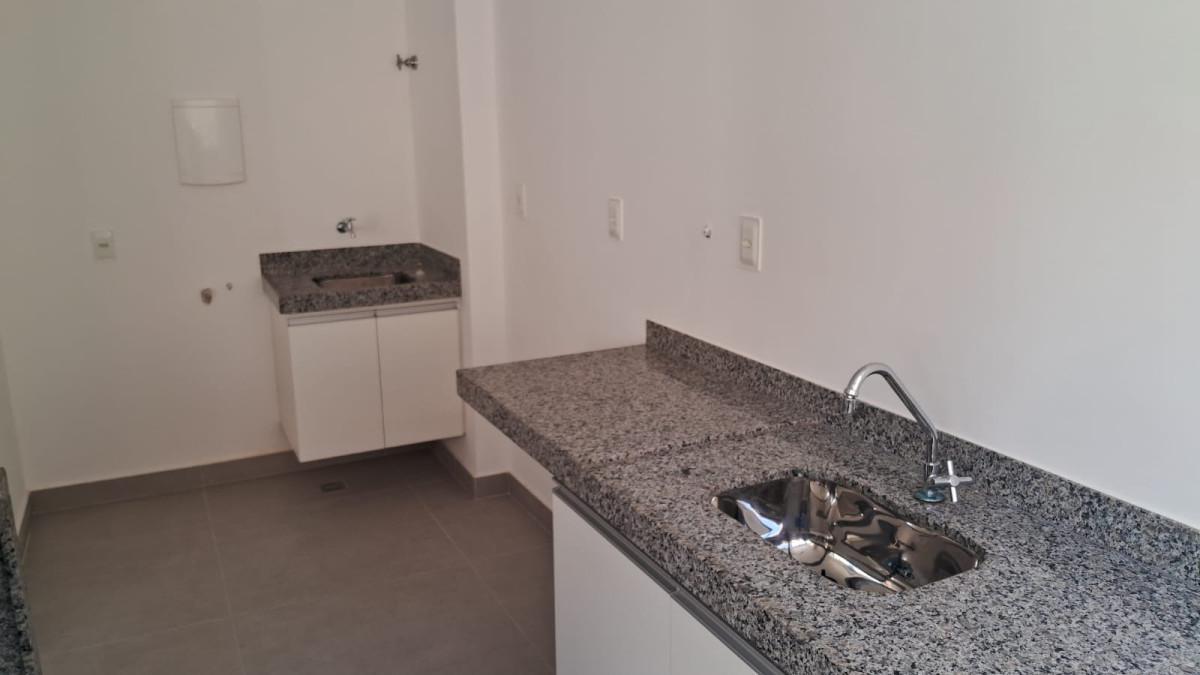Apartamento, Sagrada Família, 2 Quartos, 2 Vagas, 1 Suíte