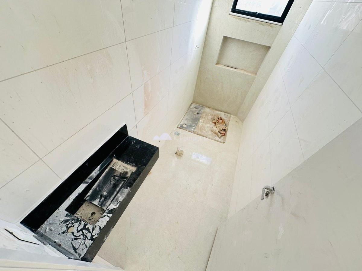 Casa, Santa Branca, 3 Quartos, 4 Vagas, 1 Suíte