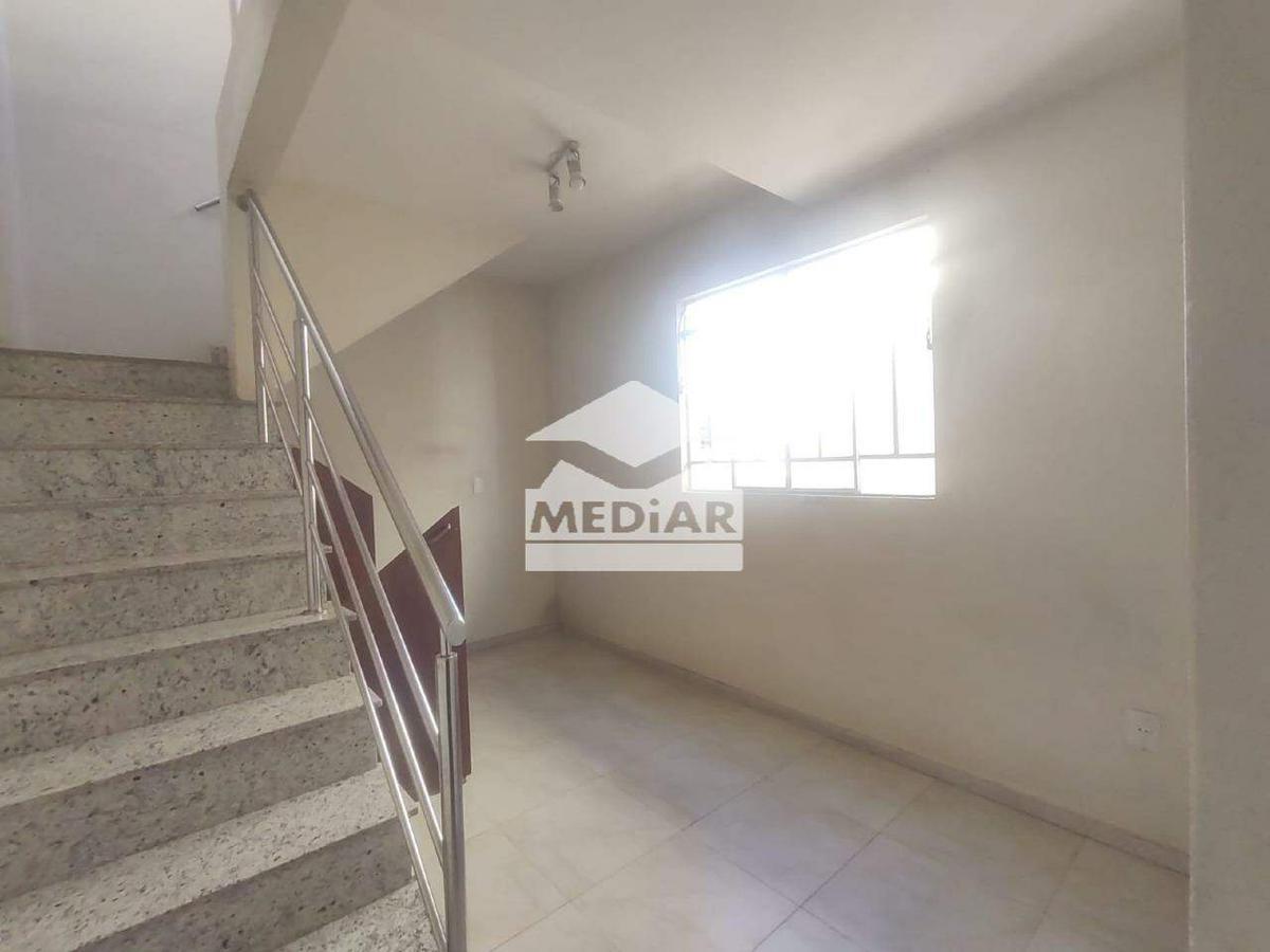 Casa, Sagrada Família, 5 Quartos, 2 Vagas, 1 Suíte