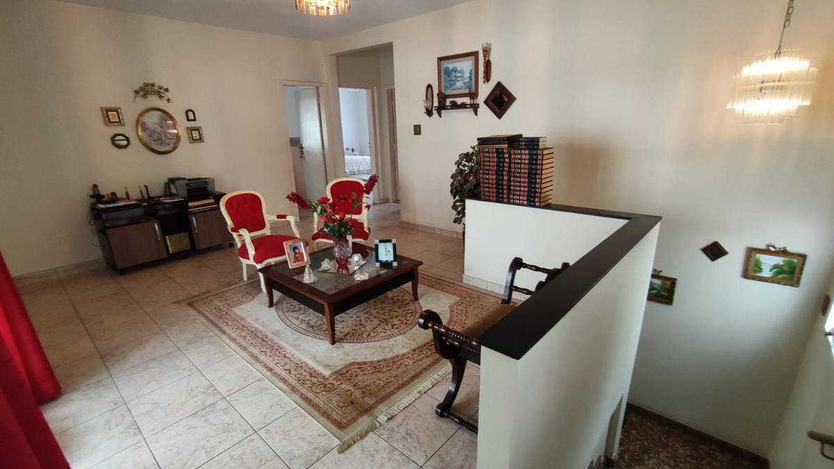 Casa, Serrano, 3 Quartos, 8 Vagas, 1 Suíte