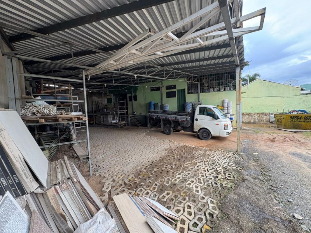 Galpão, Dona Clara, 0 Quarto, 0 Vaga