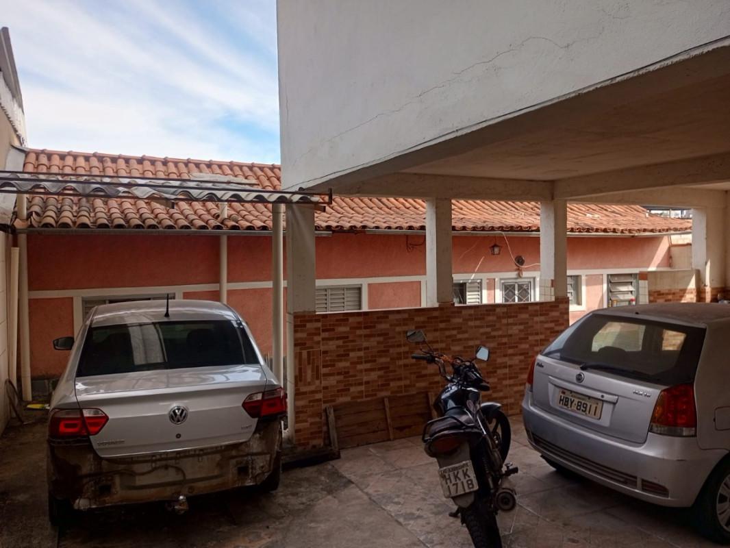 Casa Comercial, Alvorada, 3 Quartos, 5 Vagas, 1 Suíte