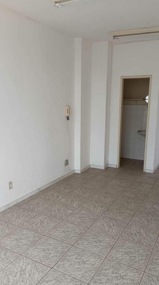Sala, Nova Suíssa, 0 Quarto, 0 Vaga