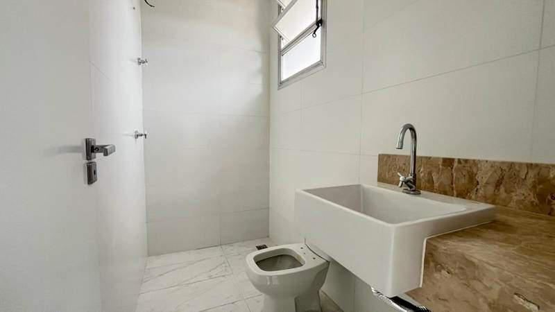 Cobertura, Centro, 2 Quartos, 0 Vaga, 4 Suítes