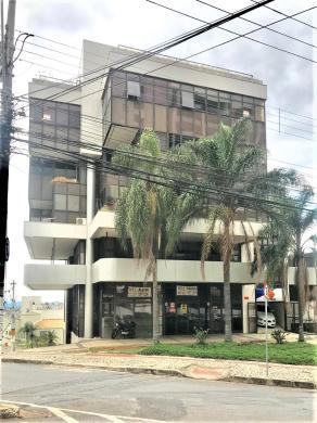 Loja, Estoril, 3 Vagas