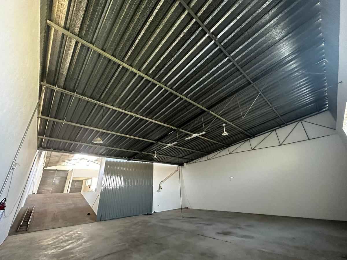 Galpão, Lagoinha, 1 Quarto, 0 Vaga