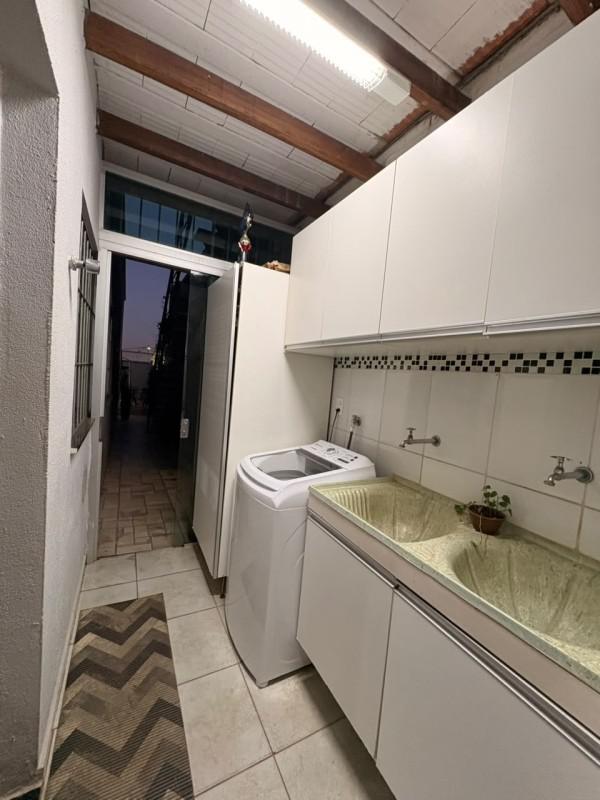 Casa, Jardim Imperial, 3 Quartos, 1 Vaga, 1 Suíte