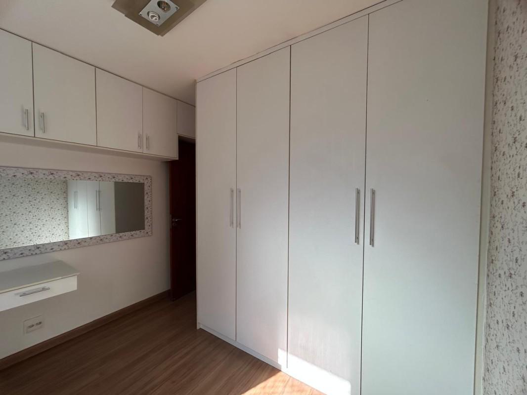 Apartamento, Carlos Prates, 2 Quartos, 1 Vaga