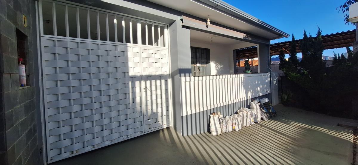 Casa, Sagrada Família, 3 Quartos, 2 Vagas