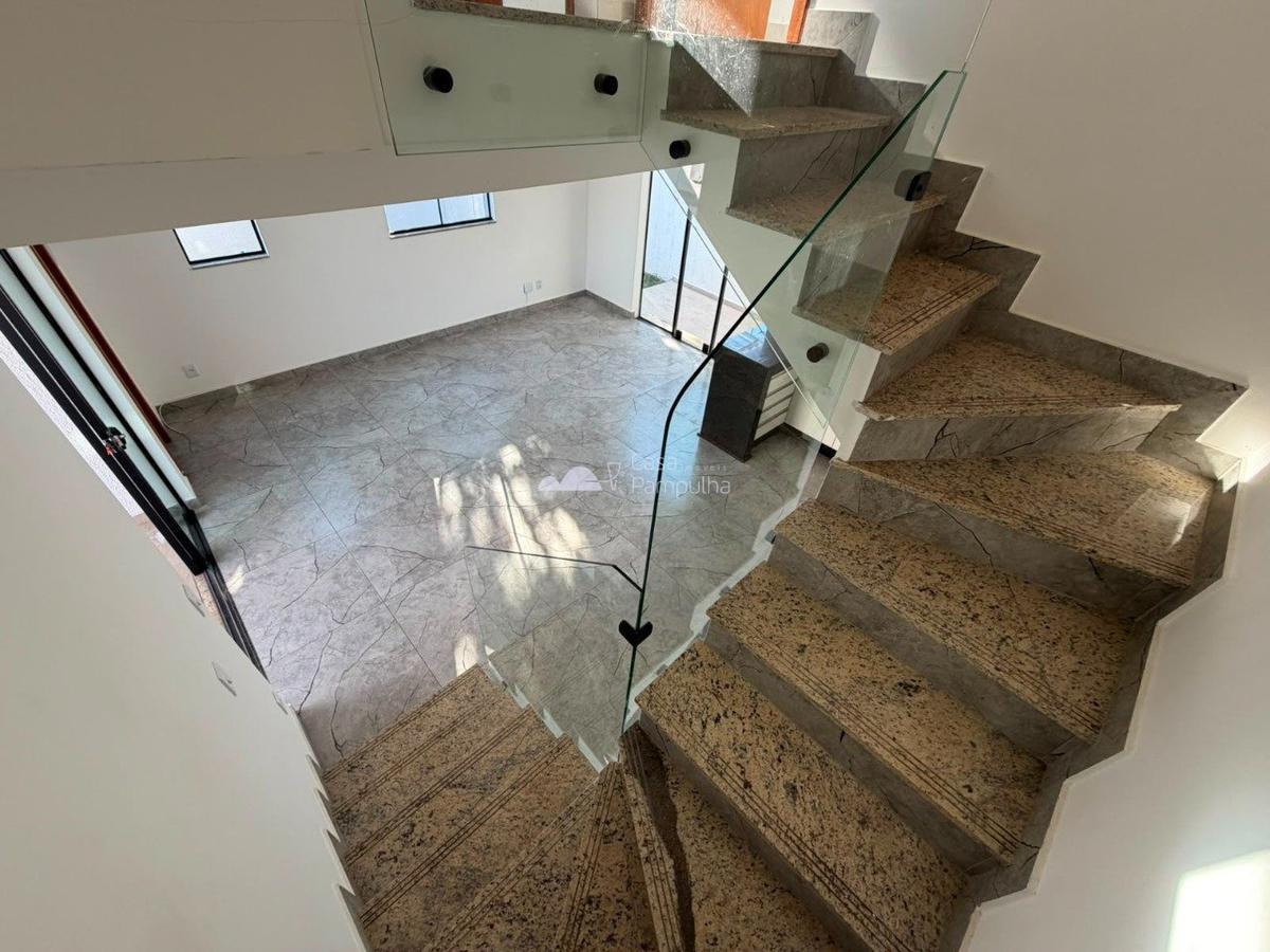 Casa, Candelária, 3 Quartos, 2 Vagas, 1 Suíte