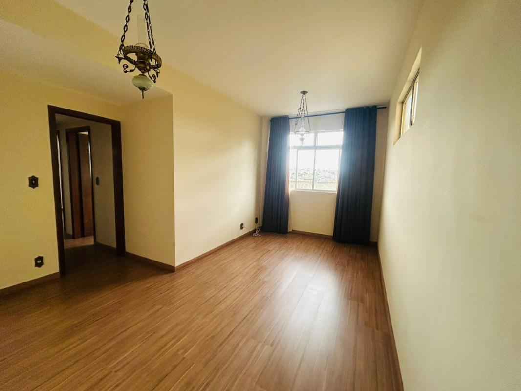 Apartamento, Sagrada Família, 3 Quartos, 1 Vaga, 1 Suíte