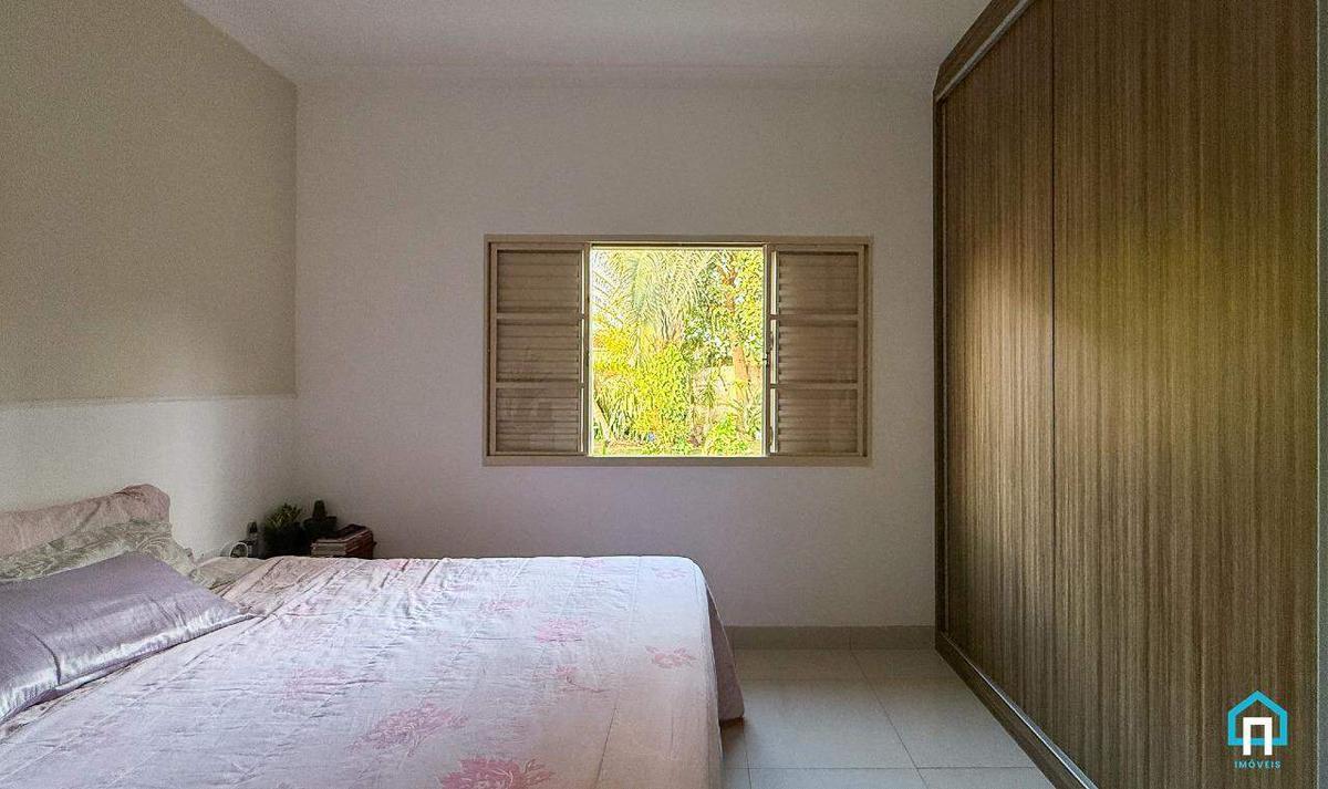 Casa, Centro, 4 Quartos, 4 Vagas, 2 Suítes