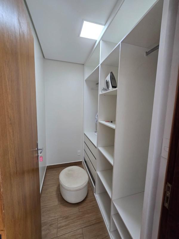 Casa, Serrano, 3 Quartos, 4 Vagas, 1 Suíte